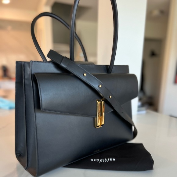 DeMillier London Maxi Montreal Handbag of the British Royals Sold Out - Picture 2 of 15